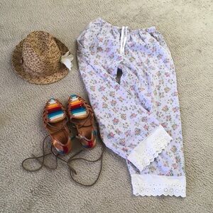 MARY ENGELBREIT/BABY BLUE FLORALwEYELET LACE HEM  BLOOMER PANTS/NEW